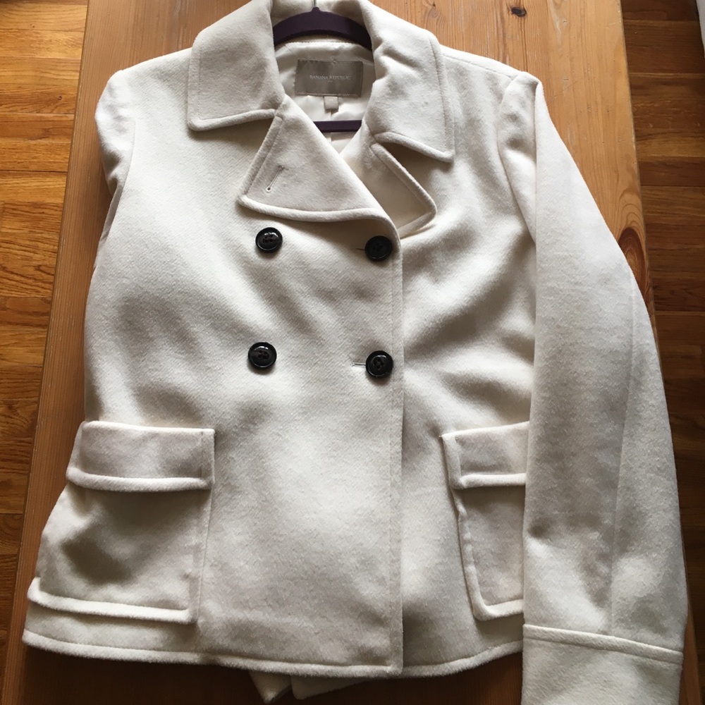 Medium Banana Republic Off-white pea coat